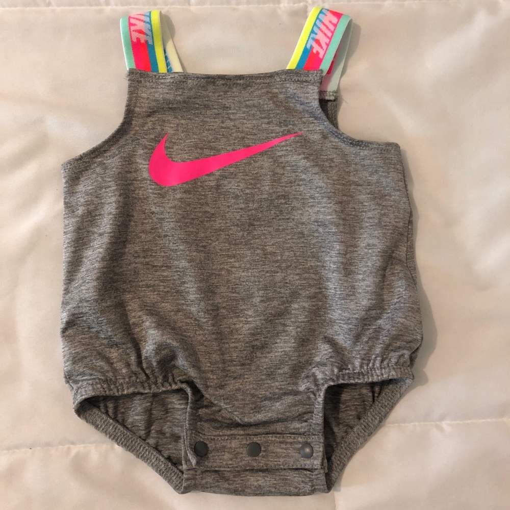 NIKE DRI-FIT bubble romper, 3mo